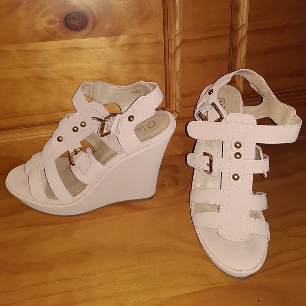 Dusty Rose and gold buckle wedges